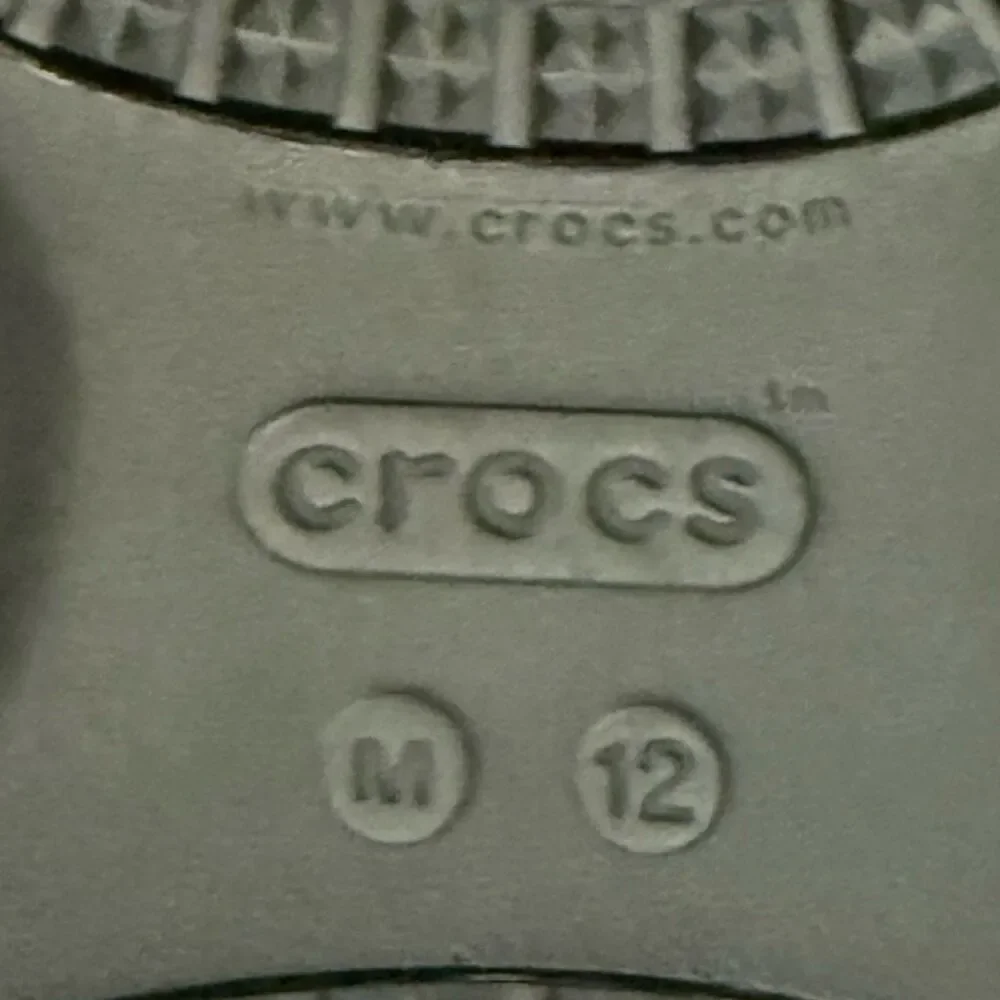 Men’s Crocs On The Clock Solid Black Clogs Loafers Size 12